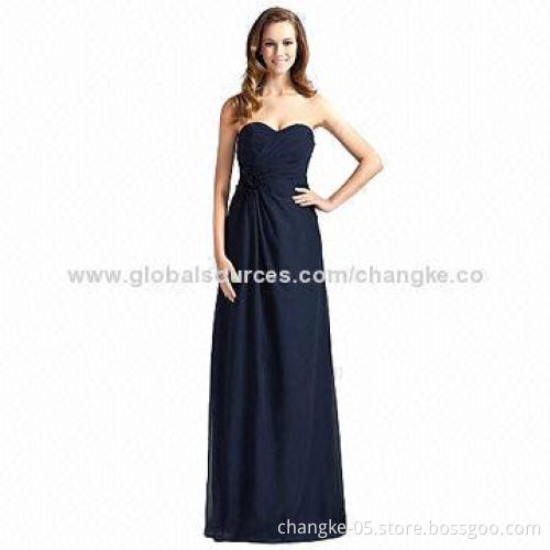 Bridesmaid dresses, strapless, made of chiffon